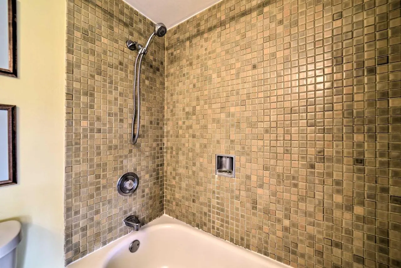 Apartamento Ocean-View Maui Penthouse With Balcony And Pool Access Kahana 0*,